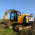 JCB JS 130
