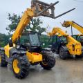 JCB 541-70