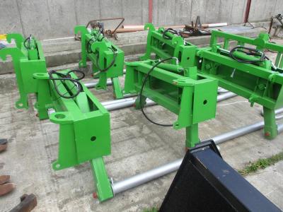 Selection of Hydraulic Bale Handlers Selection of Hydraulic Bale Handlers