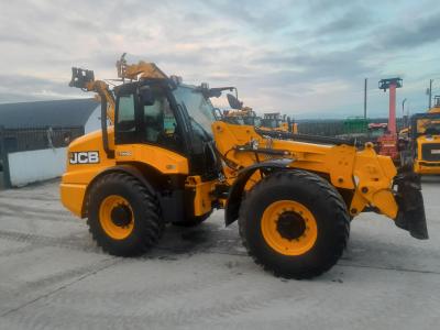 JCB TM420