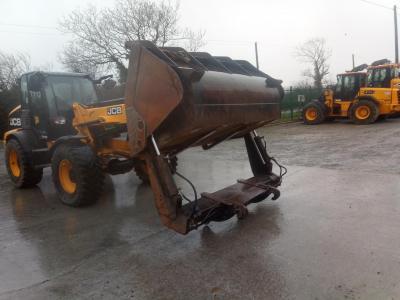 JCB High Tip Bucket