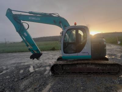 Kobelco SK135