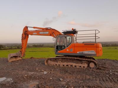 Doosan DX225