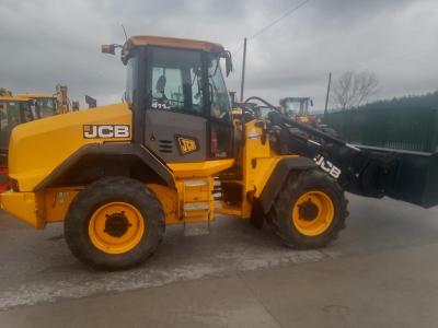 JCB 411