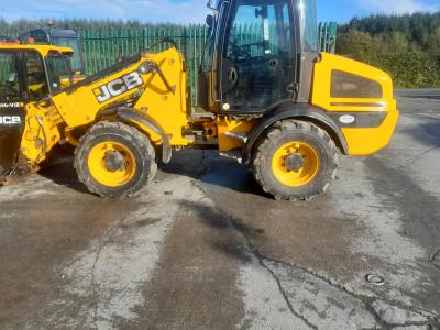 JCB TM220