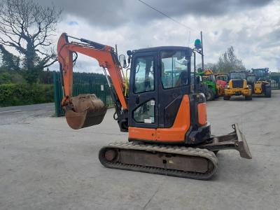 Hitachi ZX48