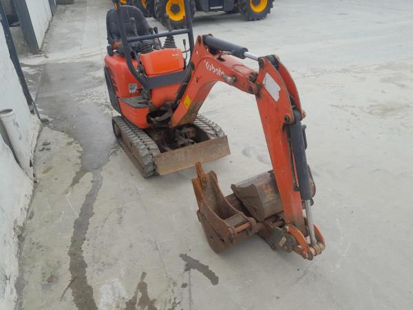 Kubota K008-3