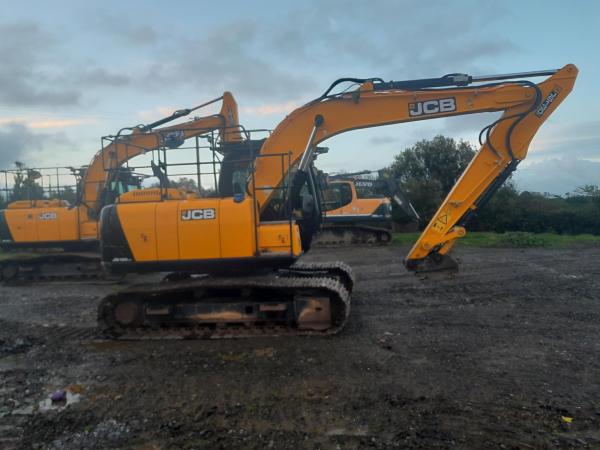 JCB JS130