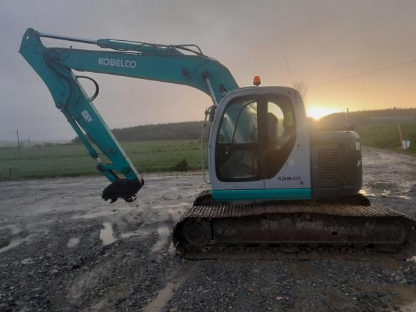 Kobelco SK135