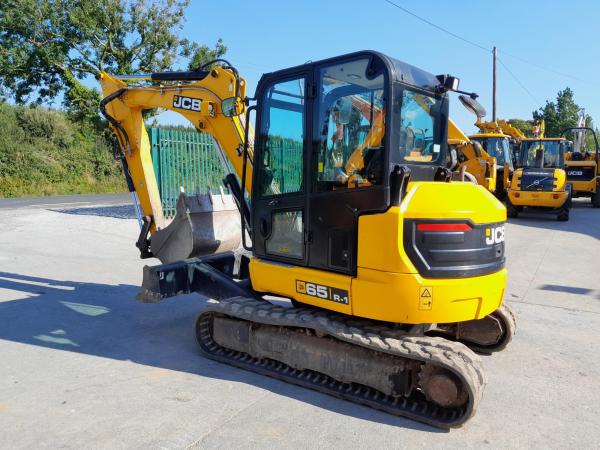 JCB 65R