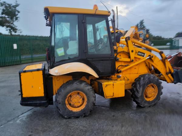 JCB 2CX
